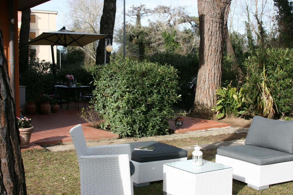 Splash House Tirrenia Extérieur photo